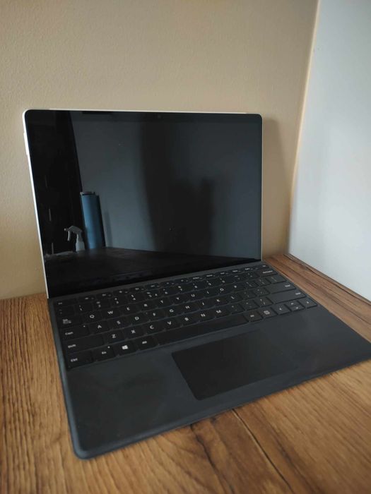 Microsoft Surface 8 pro