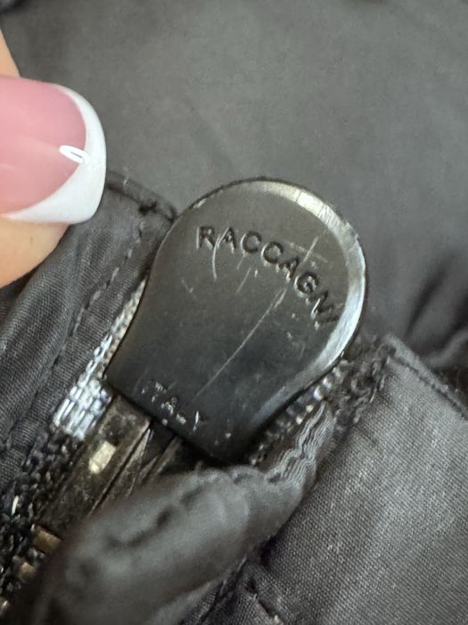 приталений пуховик , пухова куртка з капюшоном moncler, оригінал