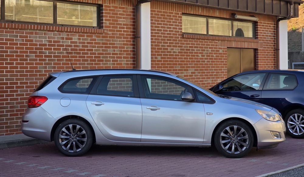 Opel Astra Sports Tourer 1.3 CDTI 95CV