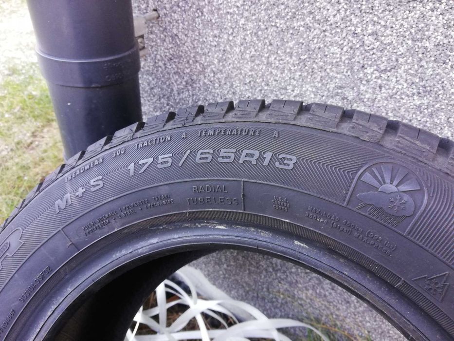 1 opona całoroczna Goodyear Vector 4seasons 175/65R13 80T,  8,5mm.