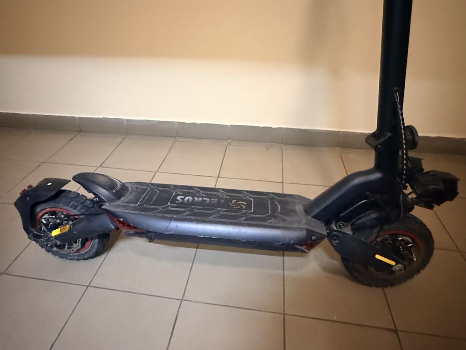 Продам електросамокат Tecros T8 dual 48v 20Ah 2×1000w