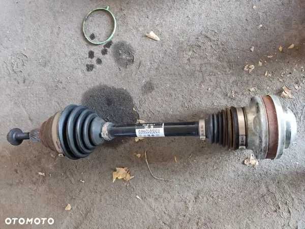 Skoda Octavia II 1.8tsi Półoś Lewa