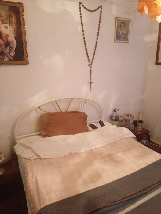 Mobília de casal em bom estado