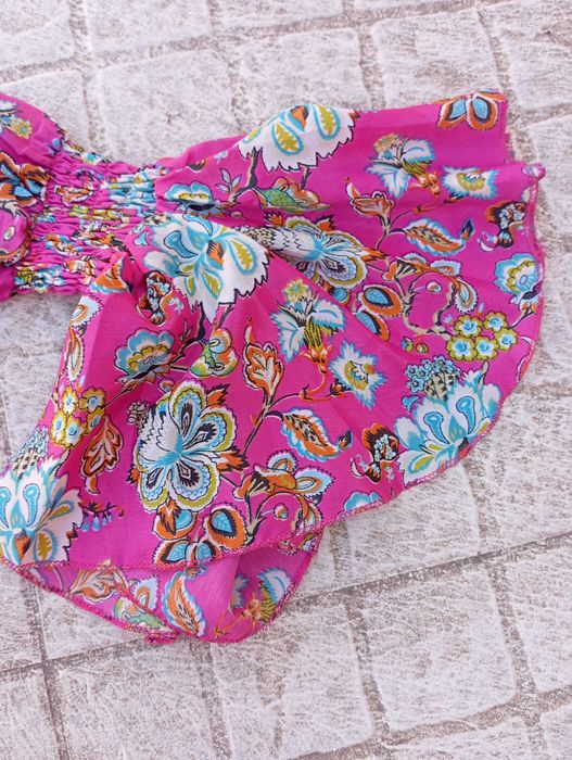 Vestido comprido rosa com flores
