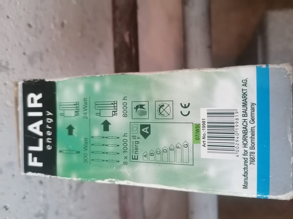 Żarówka energooszczędna 24W