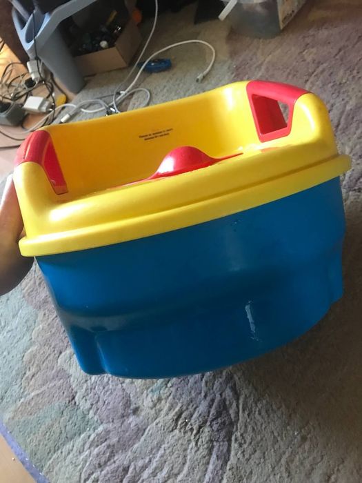 Віддам зручний дитячий горщик 3 в 1 Chico