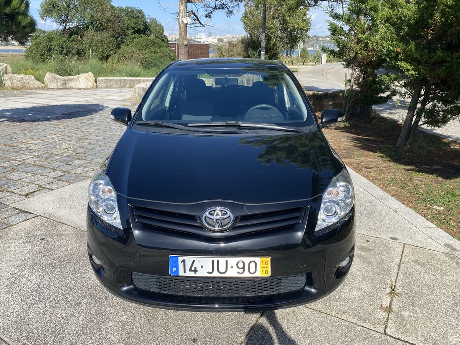 Toyota Auris 1.4 D4D Active — photo 2