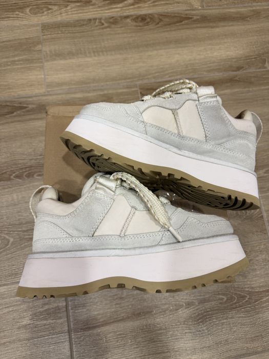 Кросівки жіночі Ugg весна-осінь