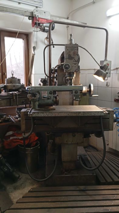Frezarka narzędziowa FND 32 AVIA