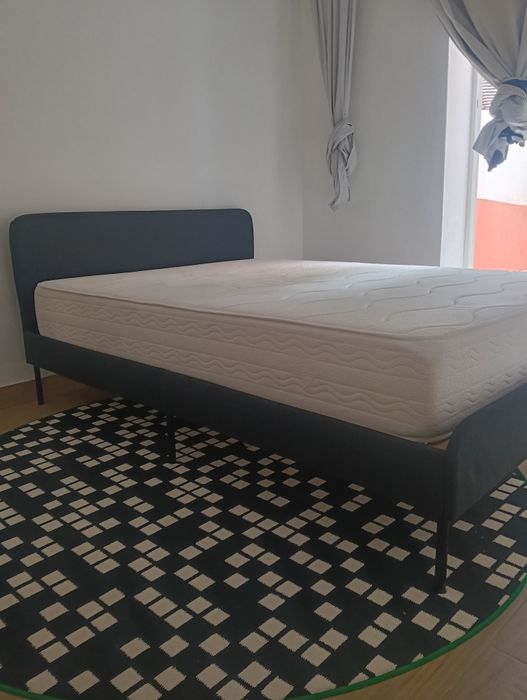 Cabeceiras cama e colchão de casal vende-se tudo ou individualmente