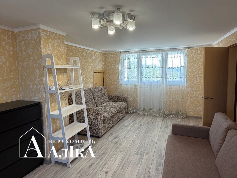 Продам дачний будинок з ремонтом біля річки Дністер!