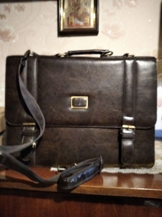 Портфель темно коричневий