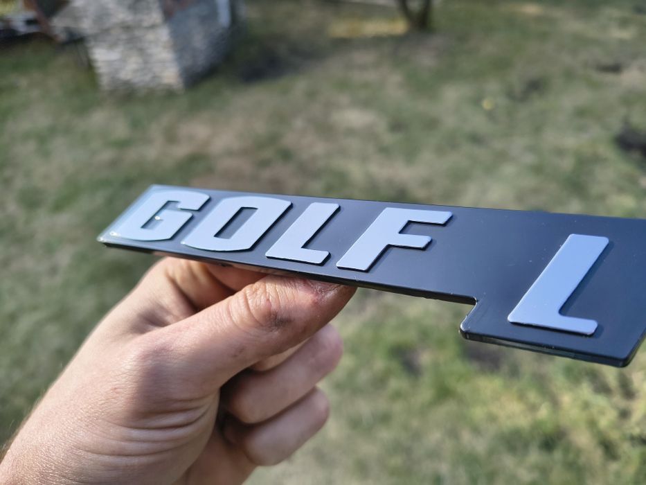 Emblemat GOLF L - znaczek NOWY chrom