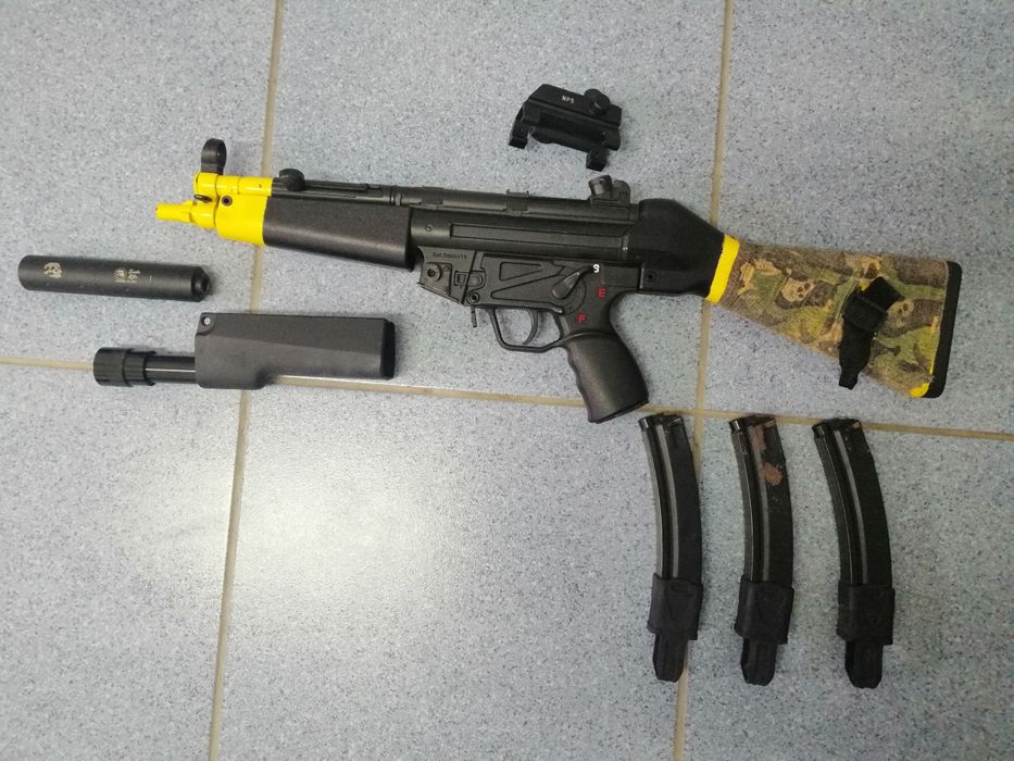 Vendo mp5 + equipamento