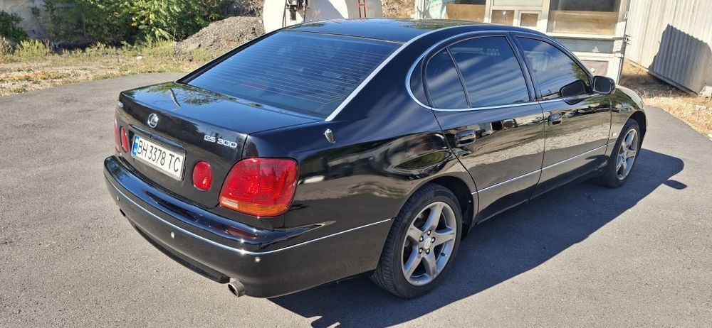 Продам Lexus GS 300