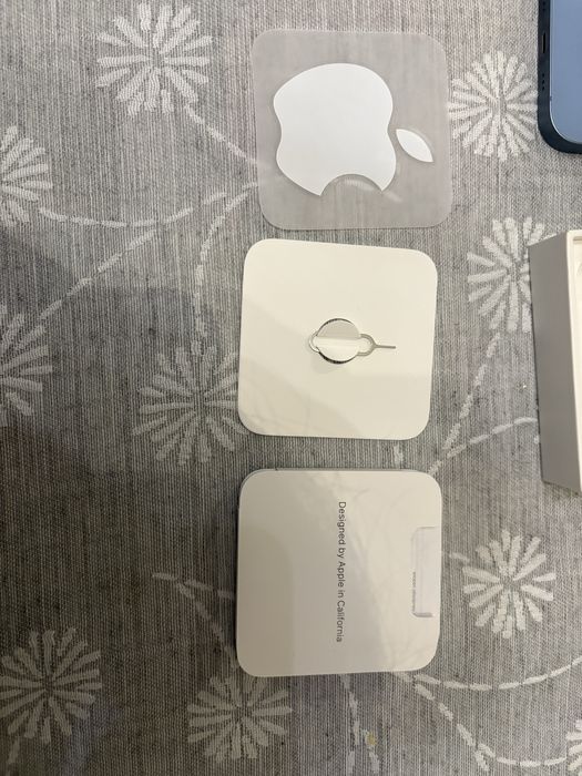 iPhone 14 niebieski 128GB sprawny z jedną wadą