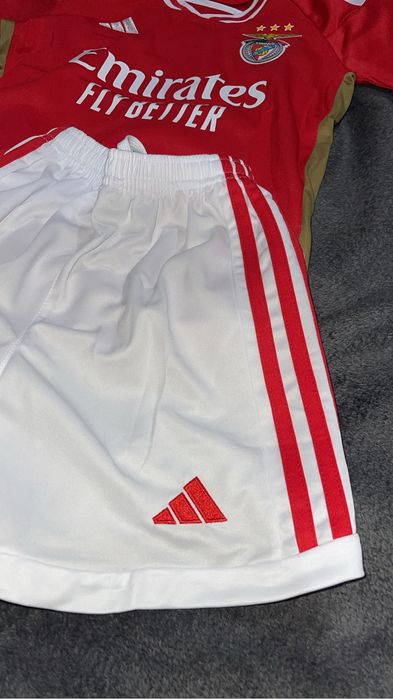 Equipamento Benfica Principal