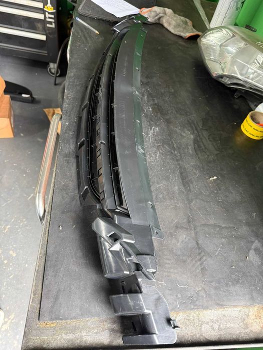 Grelha inferior do para-choque - BMW 1 F20 e F21 - 511.17245.733