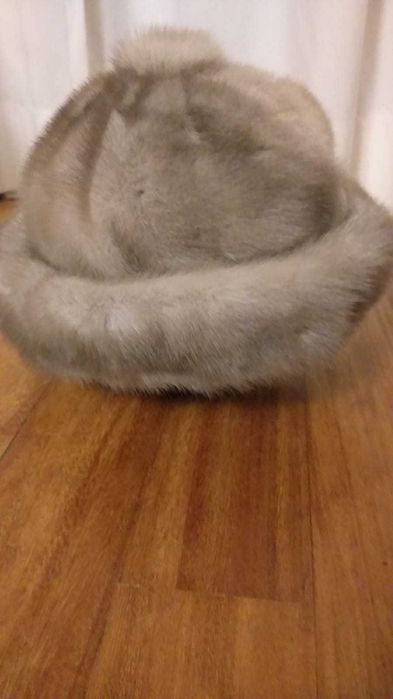Sprzedam czapkę z norek