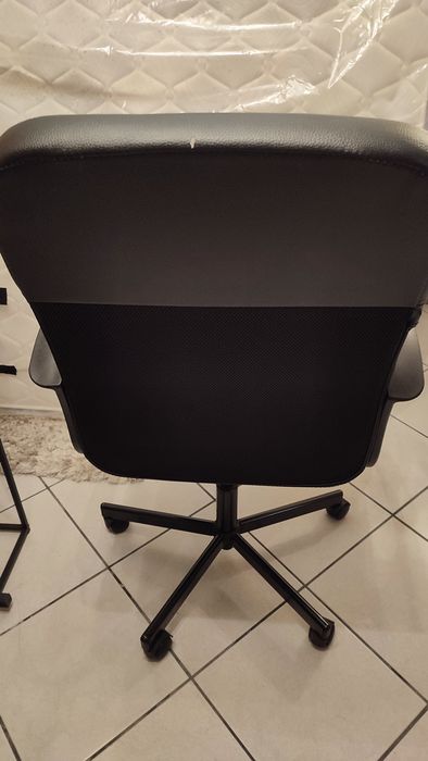 Cadeira de escritório IKEA ( Usada )