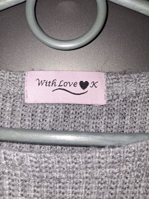 Свитер женский с подвязками