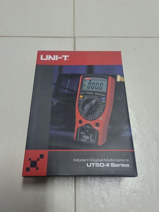 Multímetro UNI - T 50 II Series