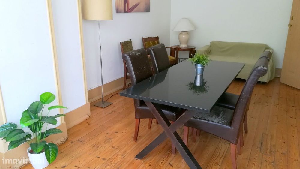 Quarto com varanda Pólo I