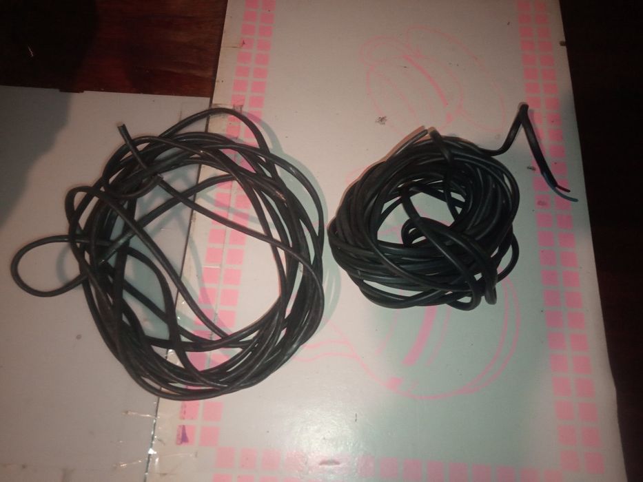 Гаражная лампа и два уличных фонаря