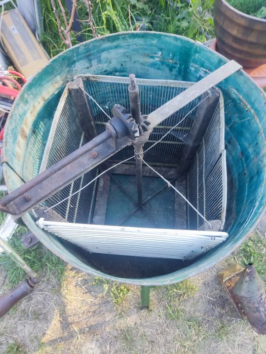 Miodarka wirowka do miodu +zadymiacz