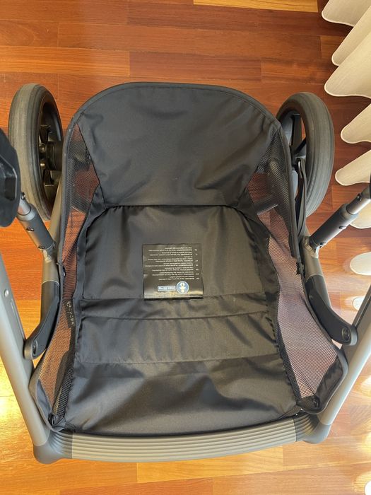 Cybex Balios S Lux 2025 + Cloud G i-Size + Adaptadores + Capa de Chuva