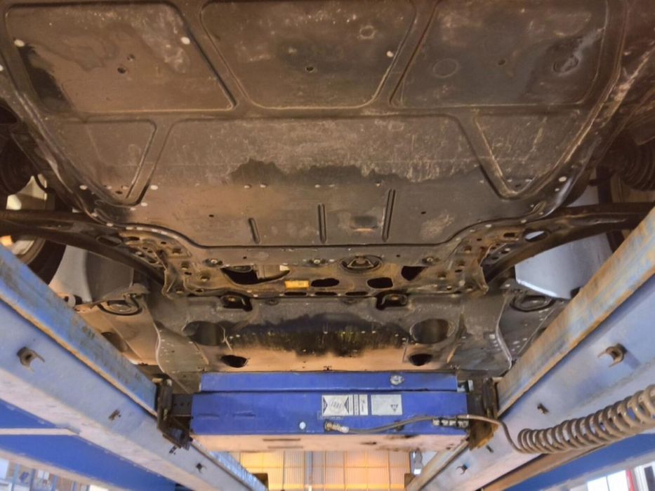 Volkswagen e-Golf 36кВт, лед приборка, запас ходу 220 км, два комплекти дисків та гуми