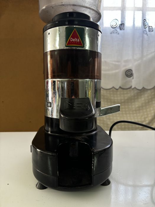 Moinho de café profissional Delta cafes