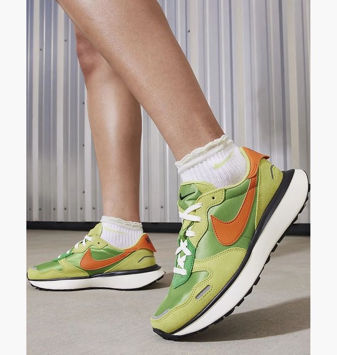 кросівки nike phoenix waffle olive/green