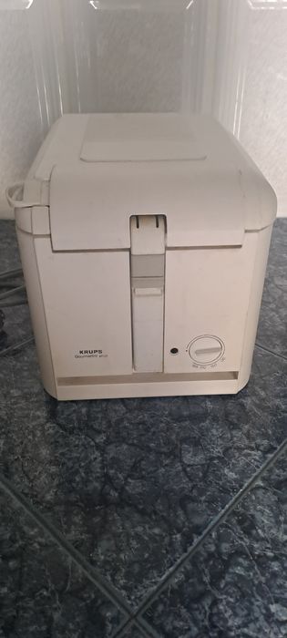 Fritadeira a óleo, eléctrica