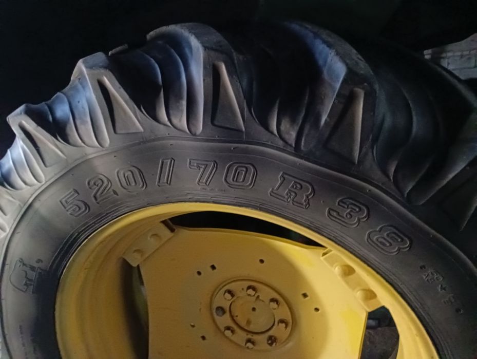 Opona 520/70/r38