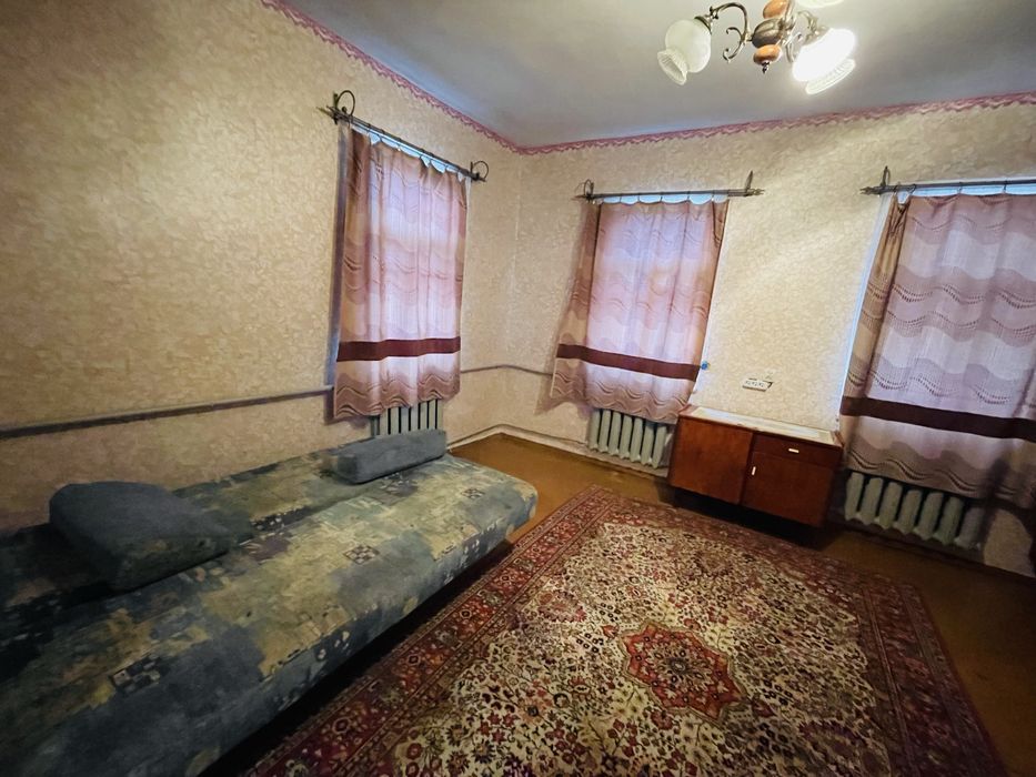 **Здам в оренду частину будинку в районі Бойовоі