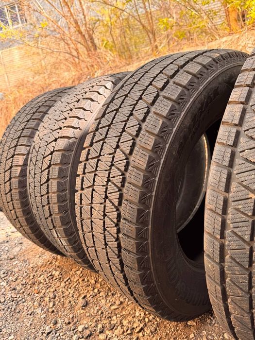 Шини Bridgestone Blizzak DM-V3 265/65 R17