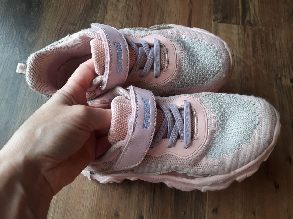 Adidasy sportowe Sprandi rozmiar 33