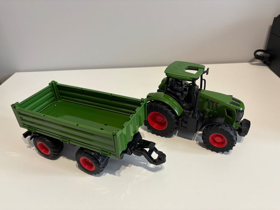 Zestaw Traktor Z Przyczepą