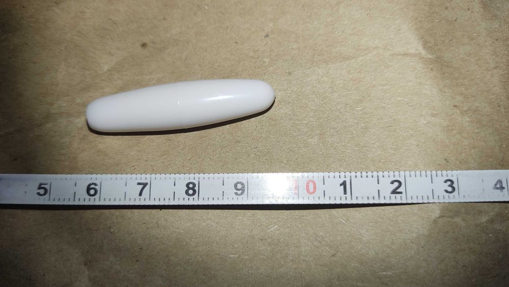 Пластиковый наконечник для электрогитары