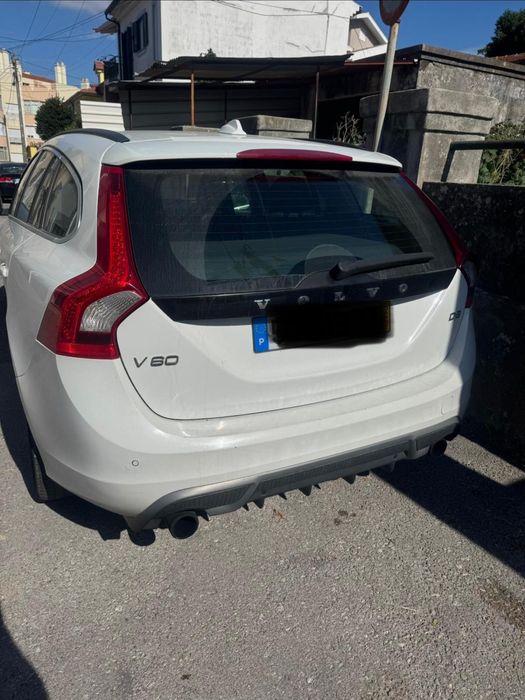 Volvo V60 R-Design