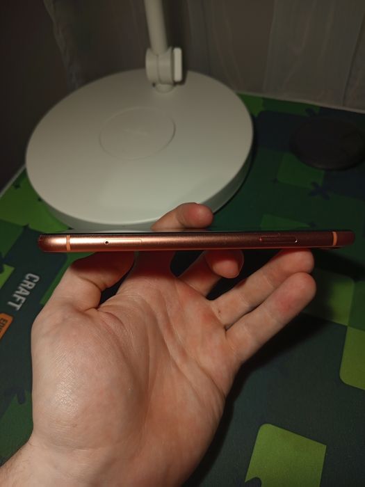 iPhone XR.  stan :BDB