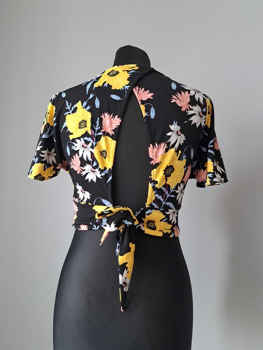 H&M piękny kwiatowy crop top bluzka S/36