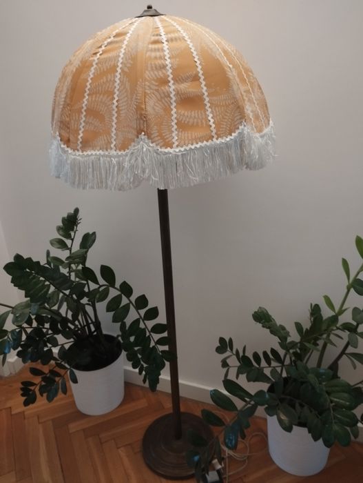 Mosiężna lampa podłogowa Hollywood Regency 6 punktów świetlnych Oryginał