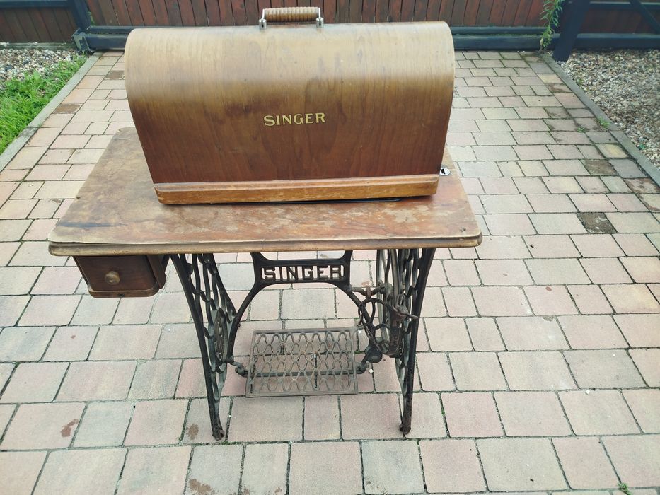 Maszyna do szycia Singer kompletna