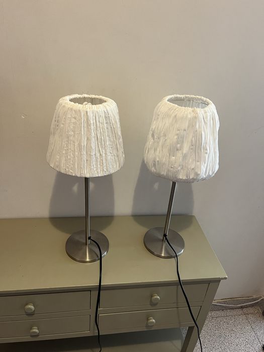 Candeeiros mesinha cabeceira Ikea