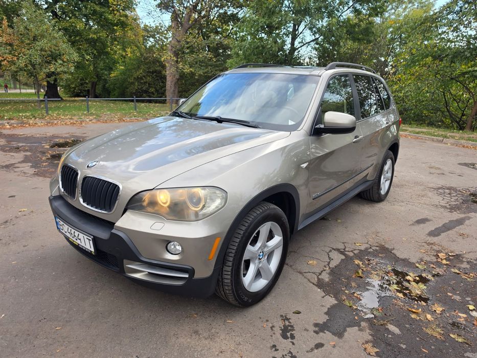 Продам BMW X5 2008 p/в