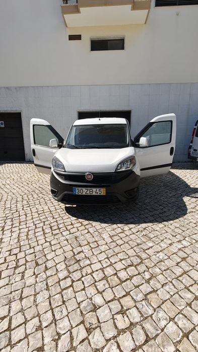 Fiat Doblo versão Longa 3lugares