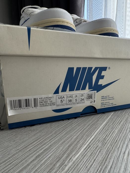 36/45 Jordan 1 Low x Travis Scott (in box)