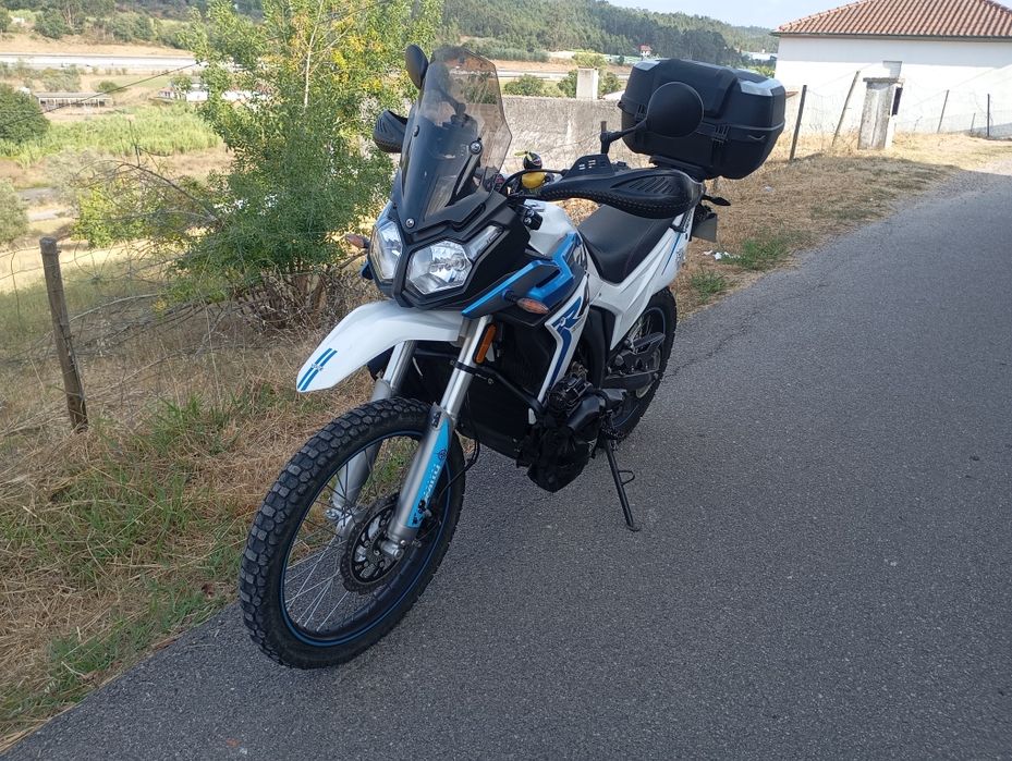 Voge 300 rally com garantia até 2028